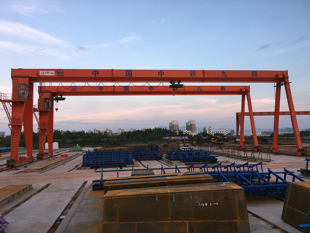 中鐵九局MH16T葫蘆門機(jī)